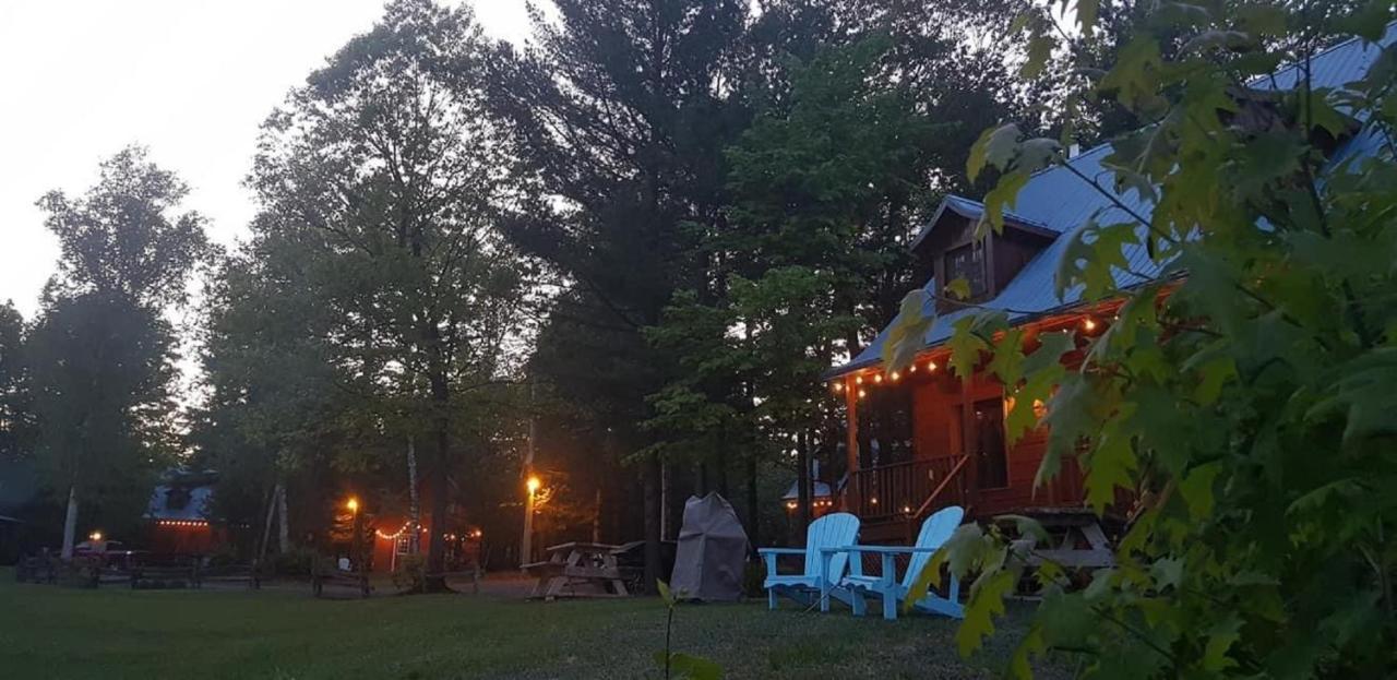 Les Chalets Sur Le Cap Saint Joachim Zewnętrze zdjęcie